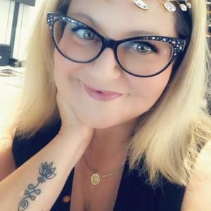 Meet your Posher, Nikki